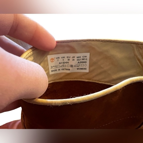 Size 7 women’s Timberland Marge pull on leather heel booties great condition - Picture 6 of 7